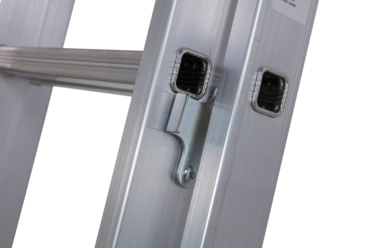 Werner 2 Section Square Rung Aluminium Extension Ladder - 2 x 6 Rung - Locking Catch
