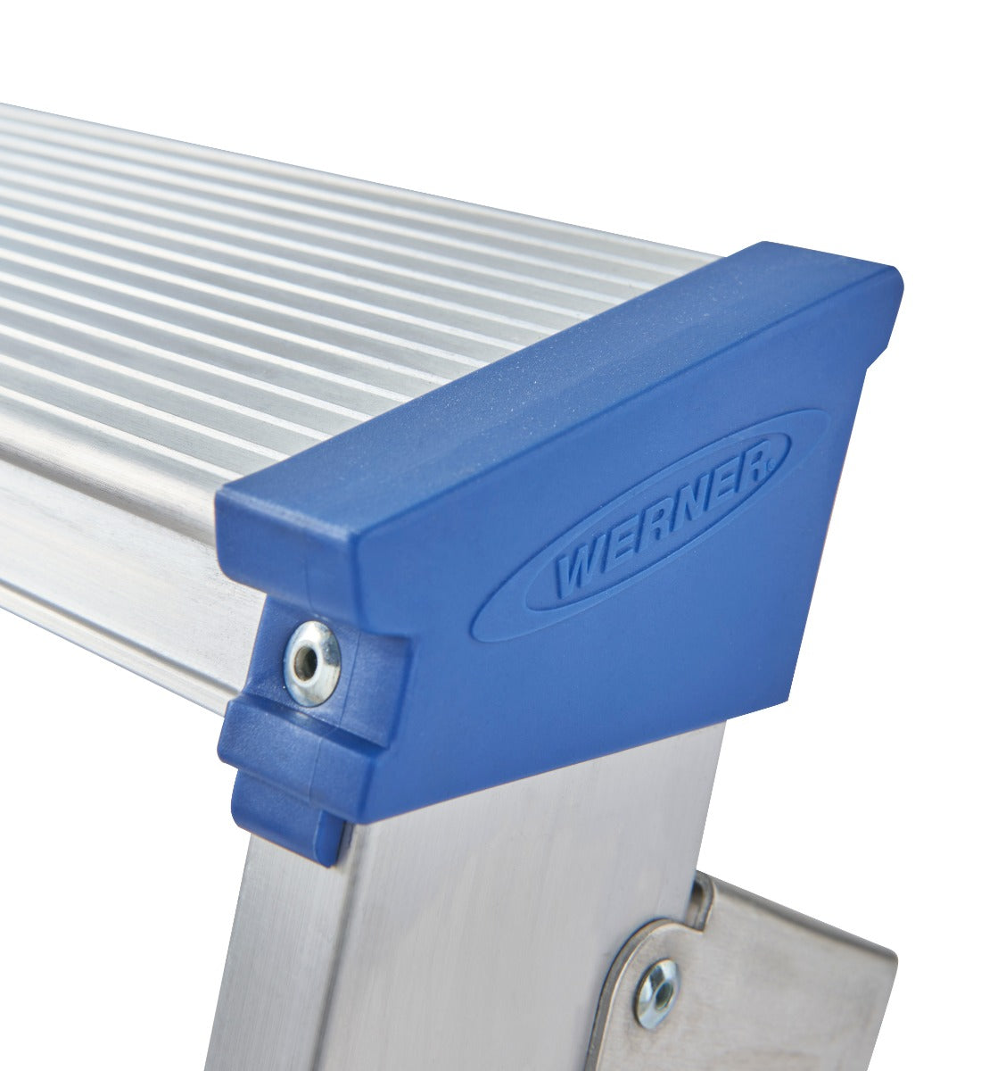 WERNER EU 7140418 Stepladder 4 Tread close up top tread cap