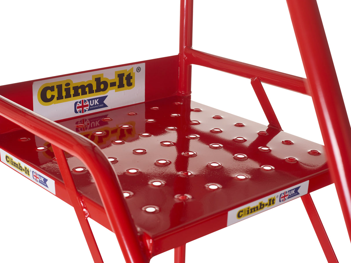 Climb It Mobile Warehouse Steps With Domed Feet In Red