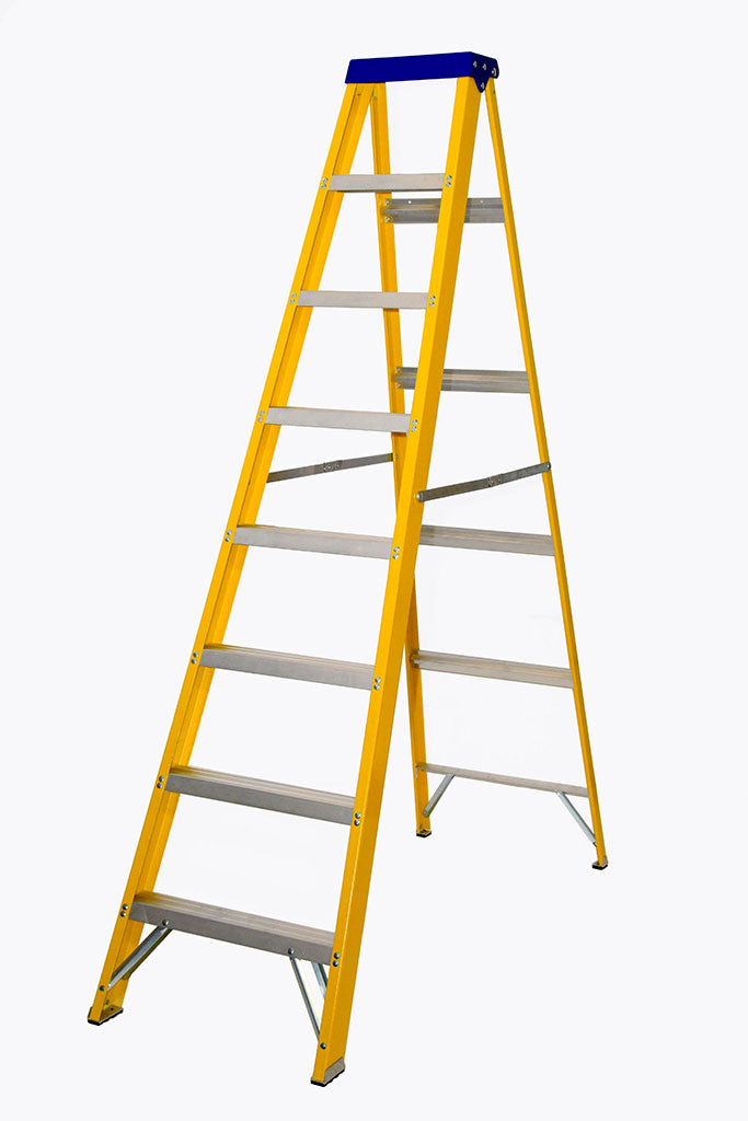 Lyte EN131 Professional Glassfibre Swingback Stepladders