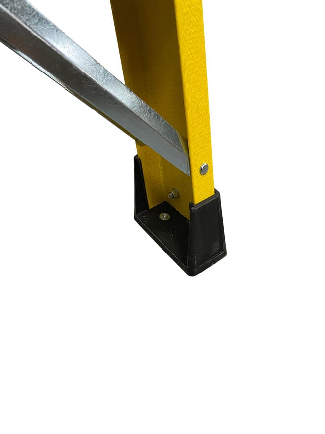 EN131 Professional GRP Swingback Stepladders strut and foot