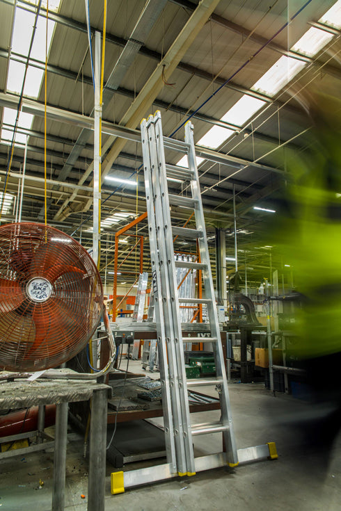 Trade Triple Section Extension Ladder