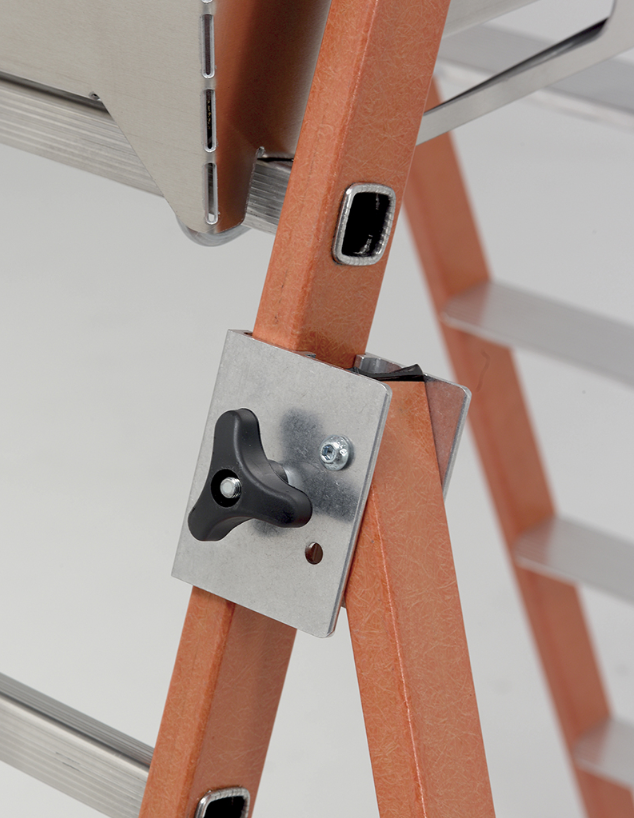 TB Davies Sherpa Fibreglass Platform Ladder - 4 Tread