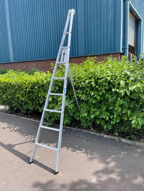 Chase Industrial Tripod Ladder