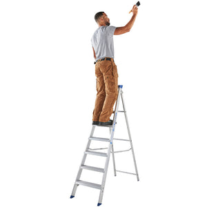 Werner EN131 Professional Builders Swingback Step Ladders