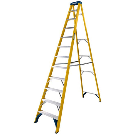 12 Tread Werner 716 Swingback Step Ladder