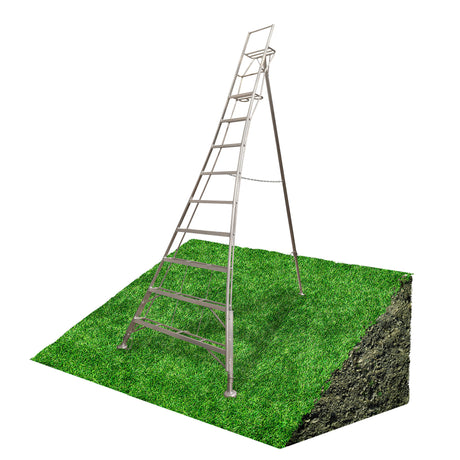 Werner Adjustable Tripod Ladder With Ground Spike - 9 Tread