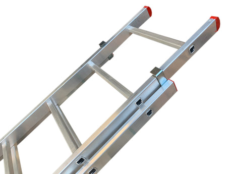 HoME Double Section 11 Rung Ladder 3.0m